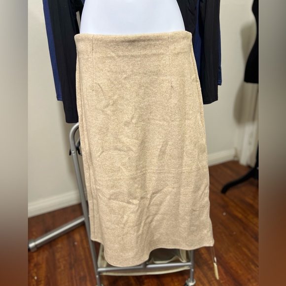 OGL Cashmere-like A-Line Midi Skirt - Picture 4 of 10